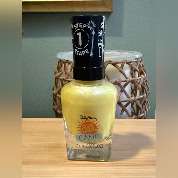 Nail Polish Lot - Nine New Bottles - Picture 12 of 17